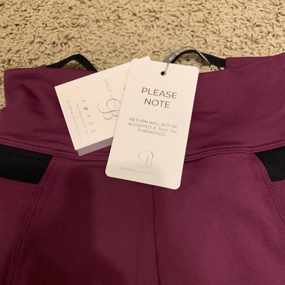 Bombshell Divine Leggings - Picture 10 of 12